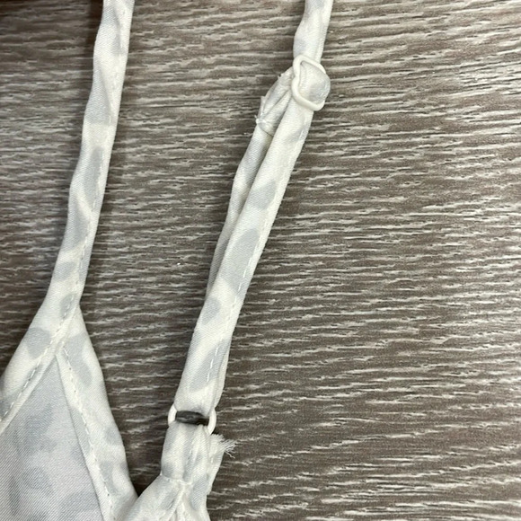 NWOT Colsie Satin Cami and Shorts Sleep Pajama Set Gray White Print XL - Picture 10 of 16